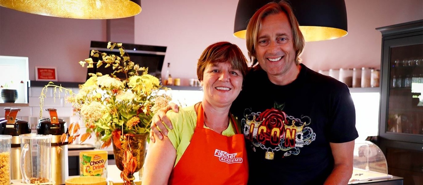 Elke und Mike Fischer in der Küche